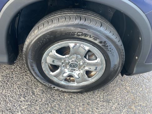 Used 2015 Honda CR-V LX image 13