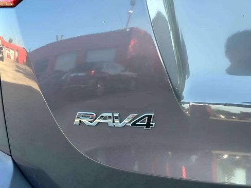 Used 2014 Toyota RAV4 Limited AWD/4WD image 33