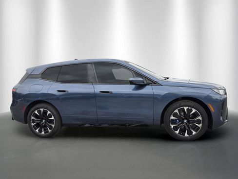 New 2026 BMW iX xDrive60 w/ M Sport Package AWD/4WD image 8