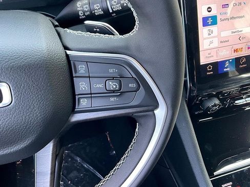 New 2025 Jeep Grand Cherokee Limited image 28