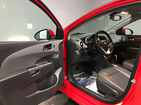 Used 2017 Chevrolet Sonic Premier image 9