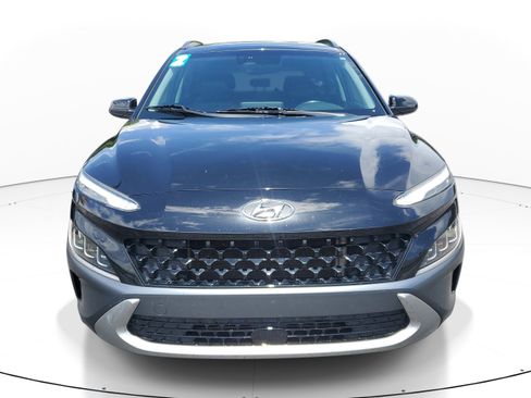 Used 2022 Hyundai Kona Limited FWD image 2