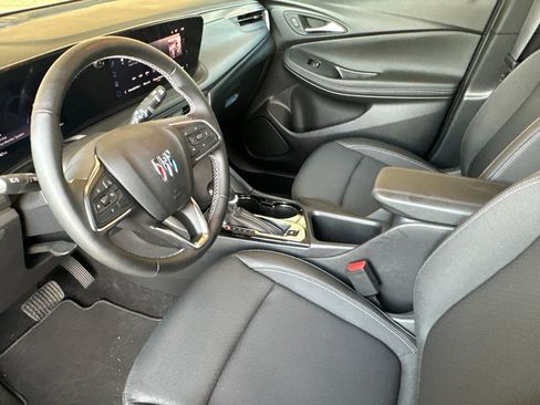 New 2025 Buick Encore GX Preferred image 10