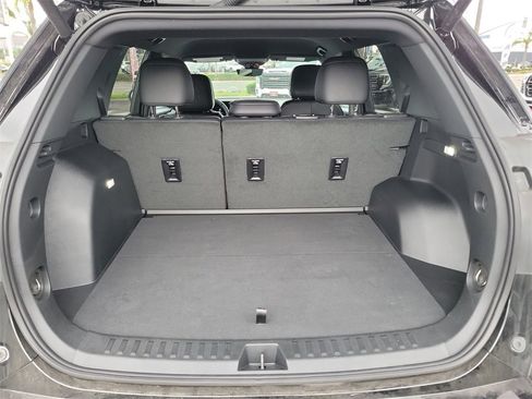 Used 2026 GMC Terrain AT4 w/ Technology Package II image 25