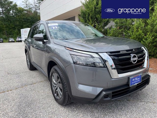 Used 2023 Nissan Pathfinder SV AWD/4WD image 1