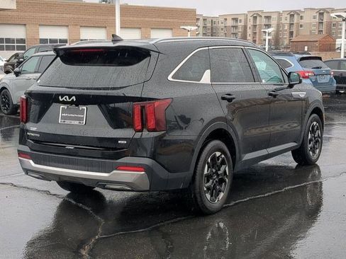 Certified 2024 Kia Sorento S image 6