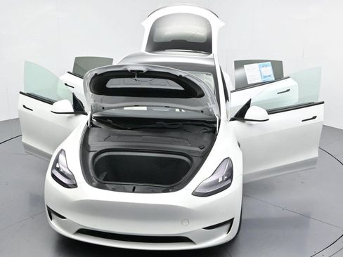 Used 2020 Tesla Model Y Performance AWD/4WD image 39