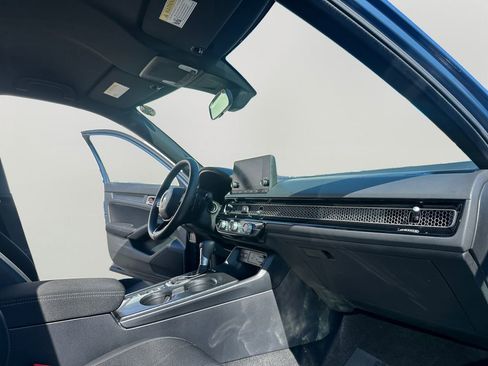 Certified 2025 Honda Civic Sport image 11