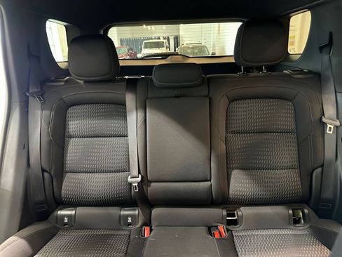 Used 2025 Chevrolet Equinox LT FWD image 38