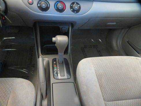 Used 2004 Toyota Camry SE image 35
