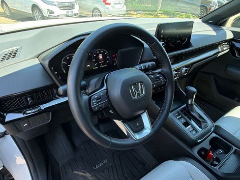 Used 2026 Honda CR-V Sport Touring image 10