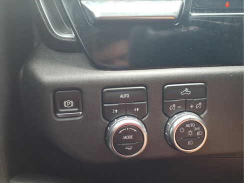 Used 2025 GMC Sierra 1500 Elevation AWD/4WD image 24