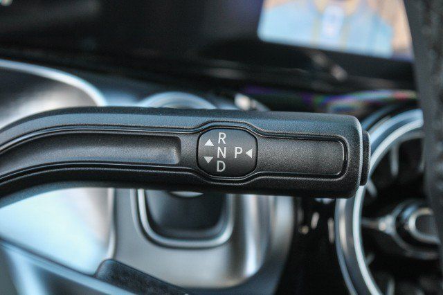 Used 2025 Mercedes-Benz EQB 300 4MATIC image 24
