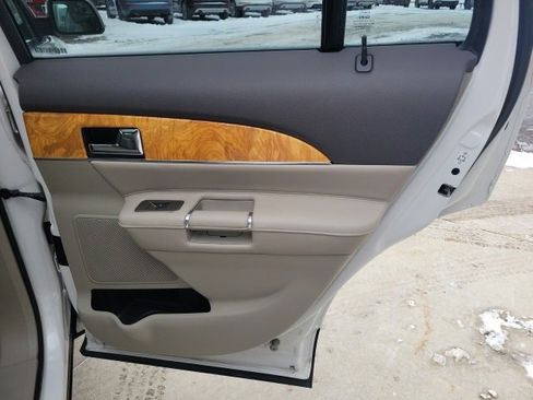 Used 2014 Lincoln MKX AWD w/ Olive Ash Wood Package image 23