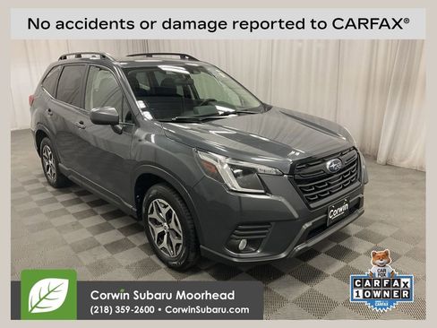 Used 2022 Subaru Forester Premium image 1