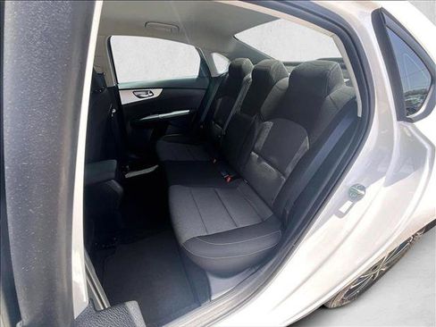 Used 2024 Kia Forte LXS FWD image 29