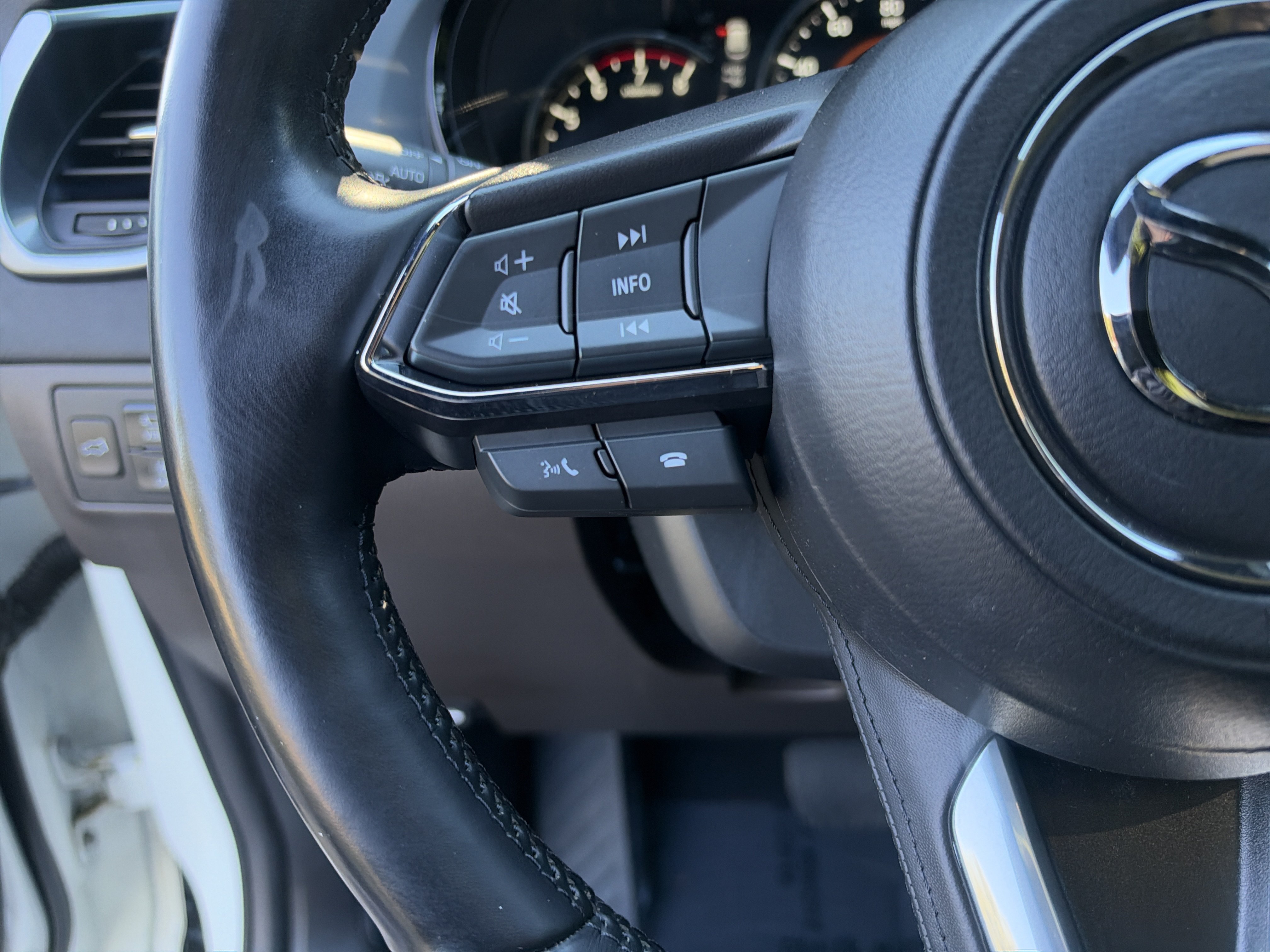 Used 2021 MAZDA CX-9 Signature AWD/4WD image 18