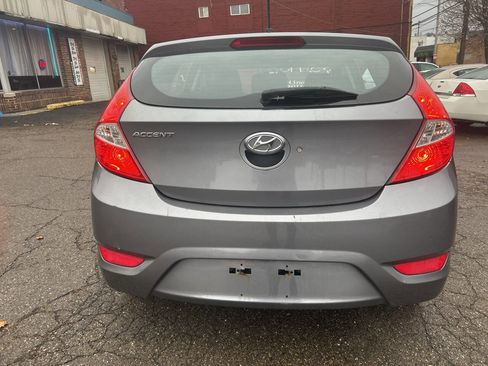 Used 2013 Hyundai Accent GS image 6