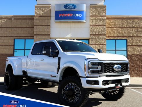 New 2026 Ford F450 Platinum w/ FX4 Off-Road Package image 1