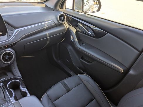 Certified 2024 Chevrolet Blazer Premier w/ Driver Confidence II Package image 20