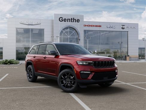 New 2025 Jeep Grand Cherokee Limited image 3