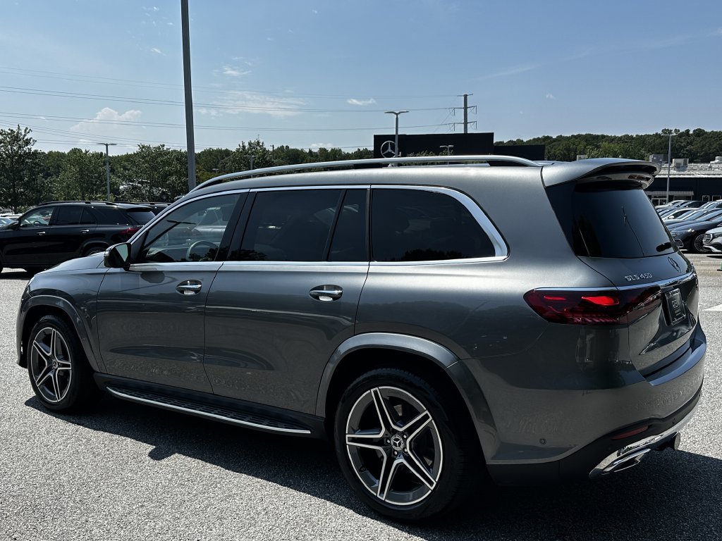 Used 2025 Mercedes-Benz GLS 450 4MATIC w/ AMG Line Exterior image 6
