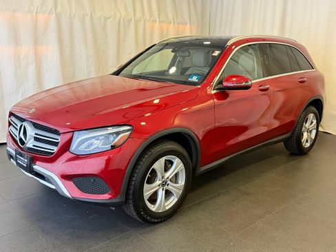 Used 2018 Mercedes-Benz GLC 300 4MATIC image 1