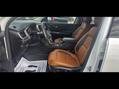 Used 2019 GMC Acadia SLT image 15