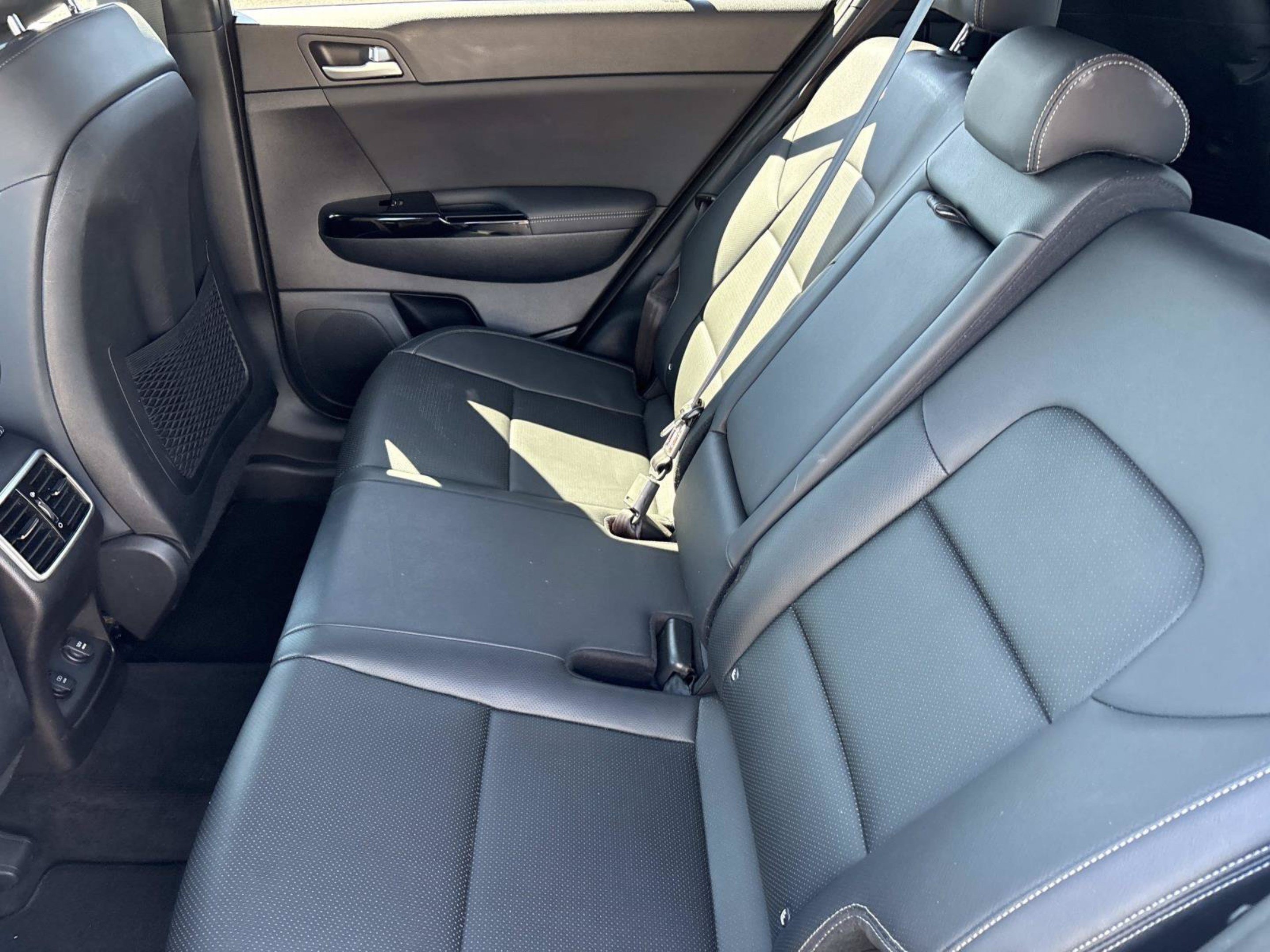 Used 2021 Kia Sportage S w/ S FWD Premium Package image 14