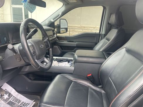 Used 2023 Ford F350 Lariat w/ Lariat Ultimate Package AWD/4WD image 19
