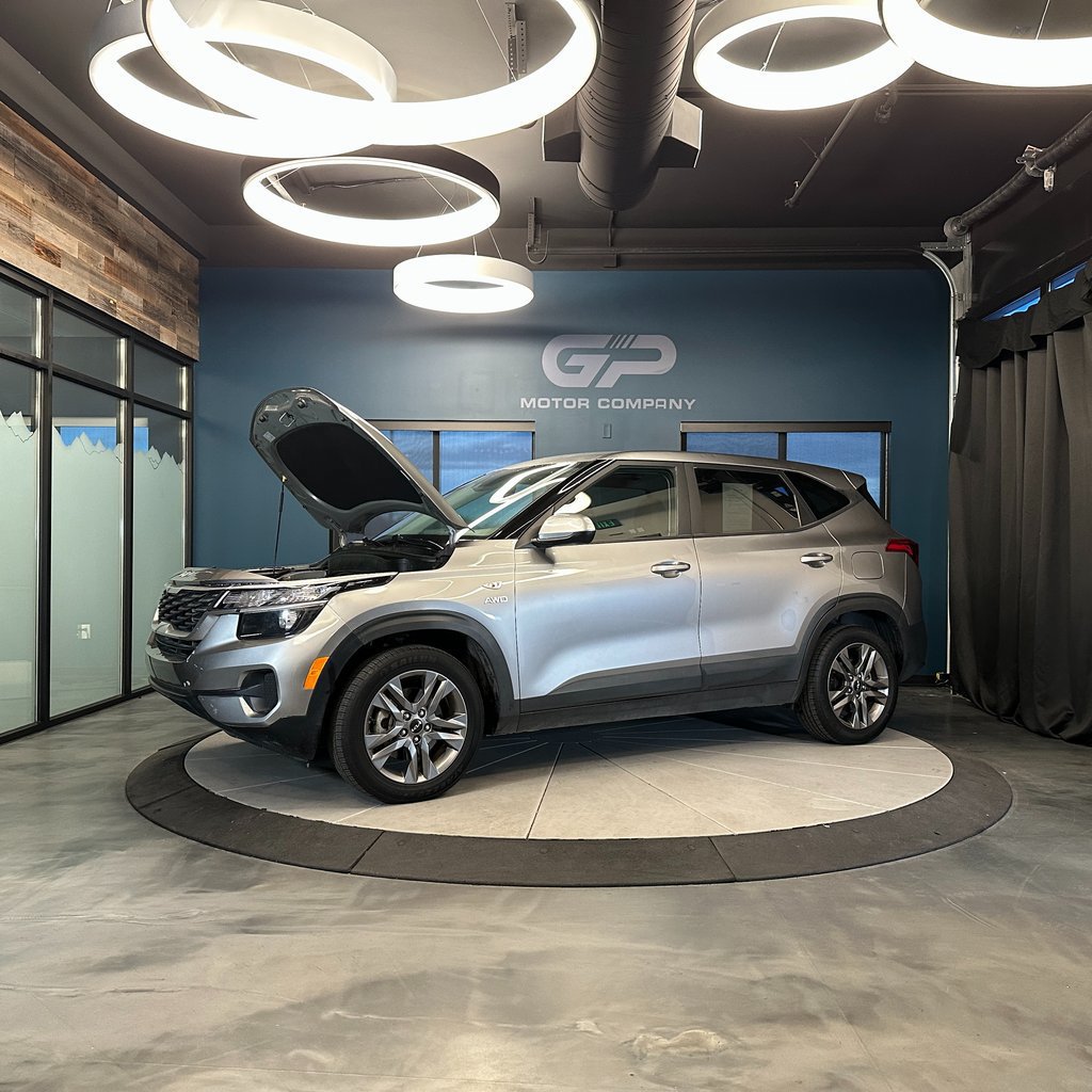 Used 2023 Kia Seltos LX AWD/4WD image 24