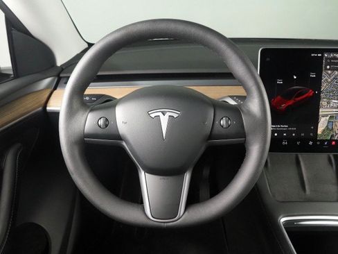 Used 2023 Tesla Model Y Long Range AWD/4WD image 19
