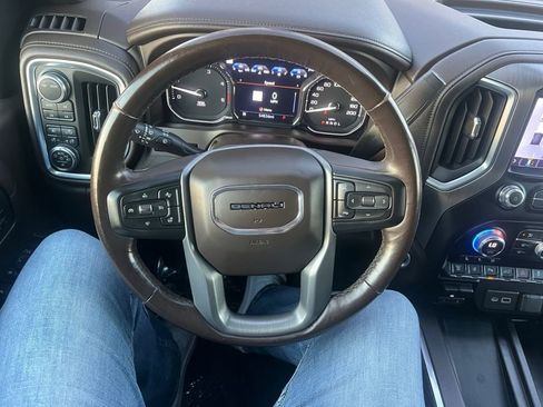 Used 2022 GMC Sierra 2500 Denali w/ Denali Ultimate Package image 12