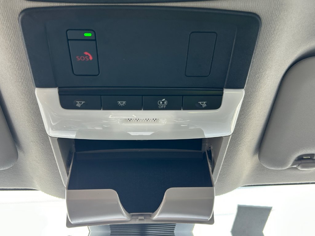 Used 2025 Nissan Sentra SV FWD image 26