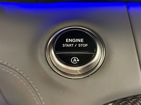 Used 2022 Mercedes-Benz SL 55 AMG 4MATIC image 22