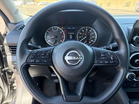 Used 2025 Nissan Sentra S FWD image 9
