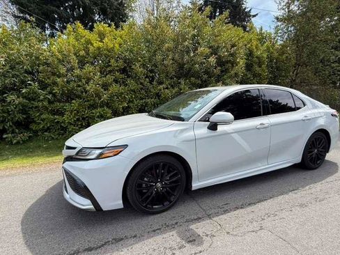 Used 2024 Toyota Camry XSE w/ Cold Weather Package FWD image 20
