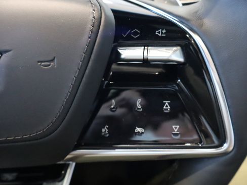 Used 2025 Cadillac Escalade V image 26