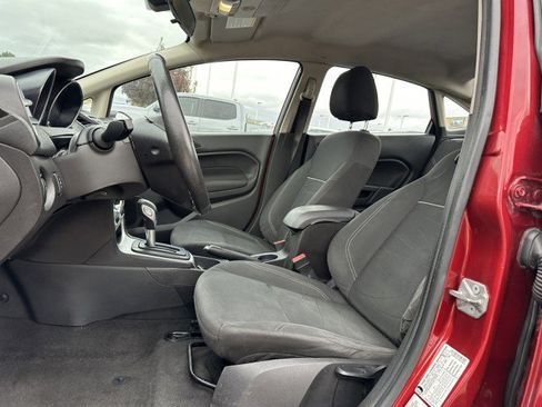 Used 2014 Ford Fiesta SE image 11