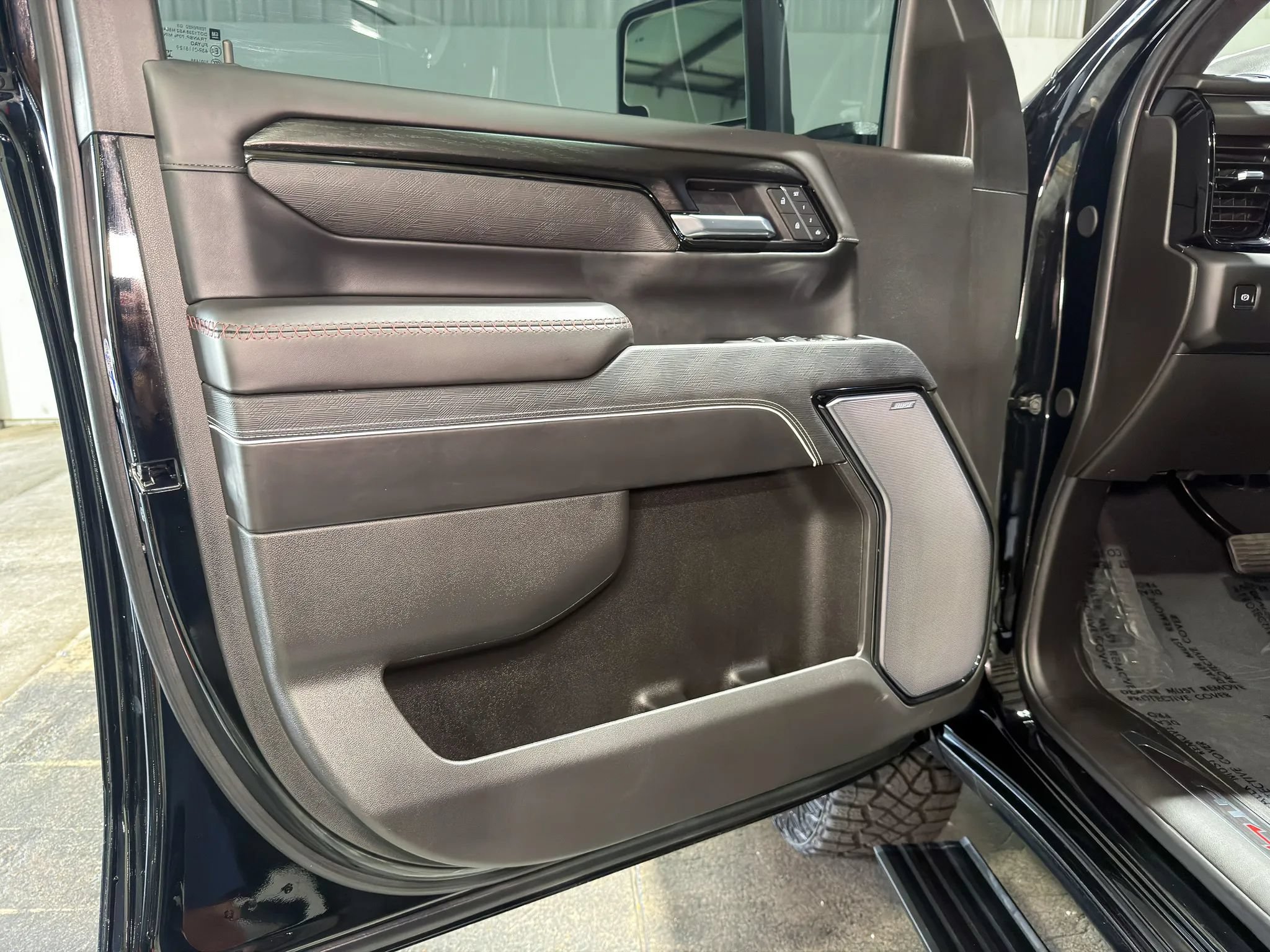 Used 2026 GMC Sierra 2500 AT4X AWD/4WD image 15