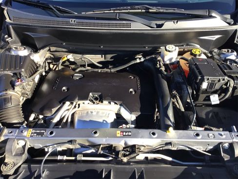 Used 2018 GMC Terrain Denali w/ Advanced Safety Package image 11