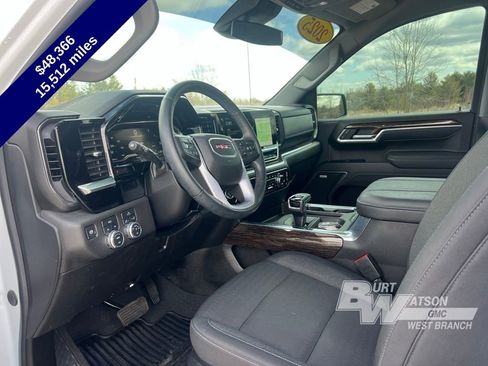 Used 2025 GMC Sierra 1500 Elevation w/ Preferred Package AWD/4WD image 11