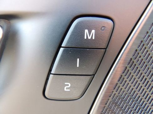 New 2026 Volvo XC60 B5 Plus w/ Protection Package Premier image 10