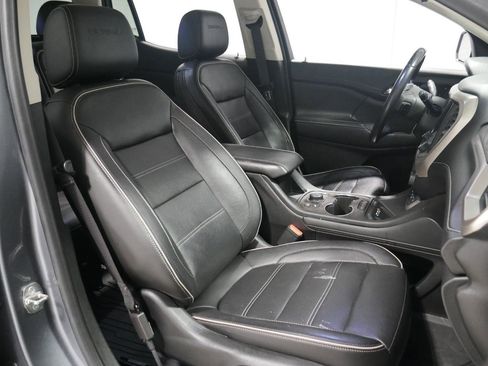 Used 2020 GMC Acadia Denali image 16