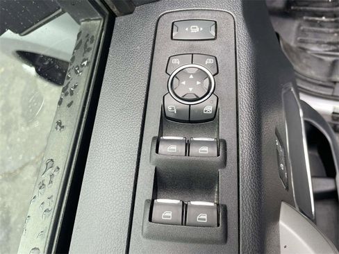 Used 2021 Ford F250 Lariat image 16