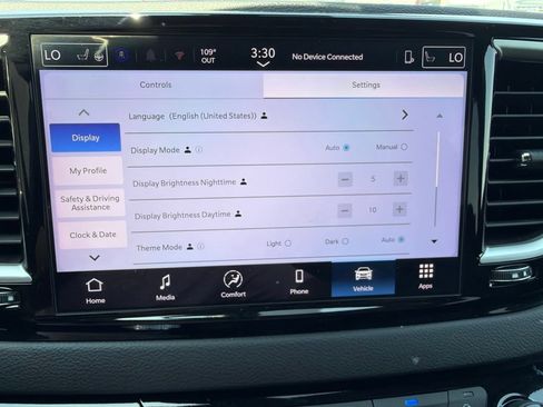 Used 2025 Chrysler Pacifica Select FWD image 36