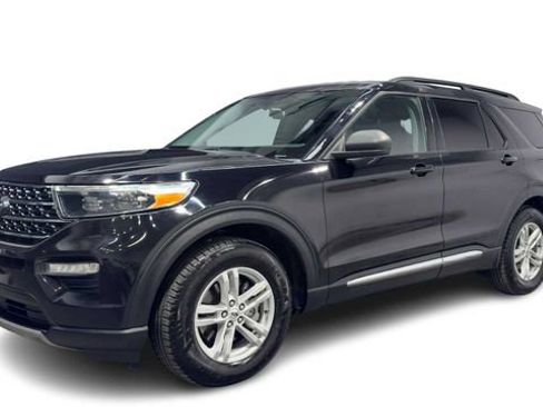 Used 2022 Ford Explorer XLT w/ Equipment Group 202A RWD image 5