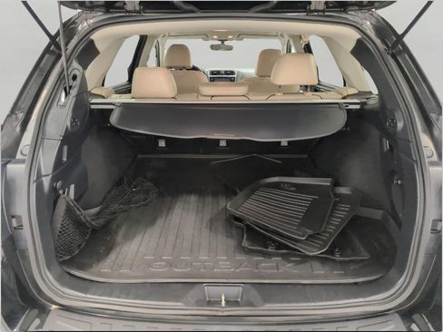 Used 2018 Subaru Outback 2.5i Limited AWD/4WD image 15