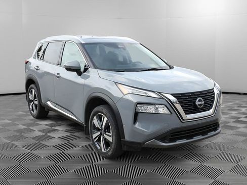 Used 2023 Nissan Rogue SL w/ SL Premium Package image 11