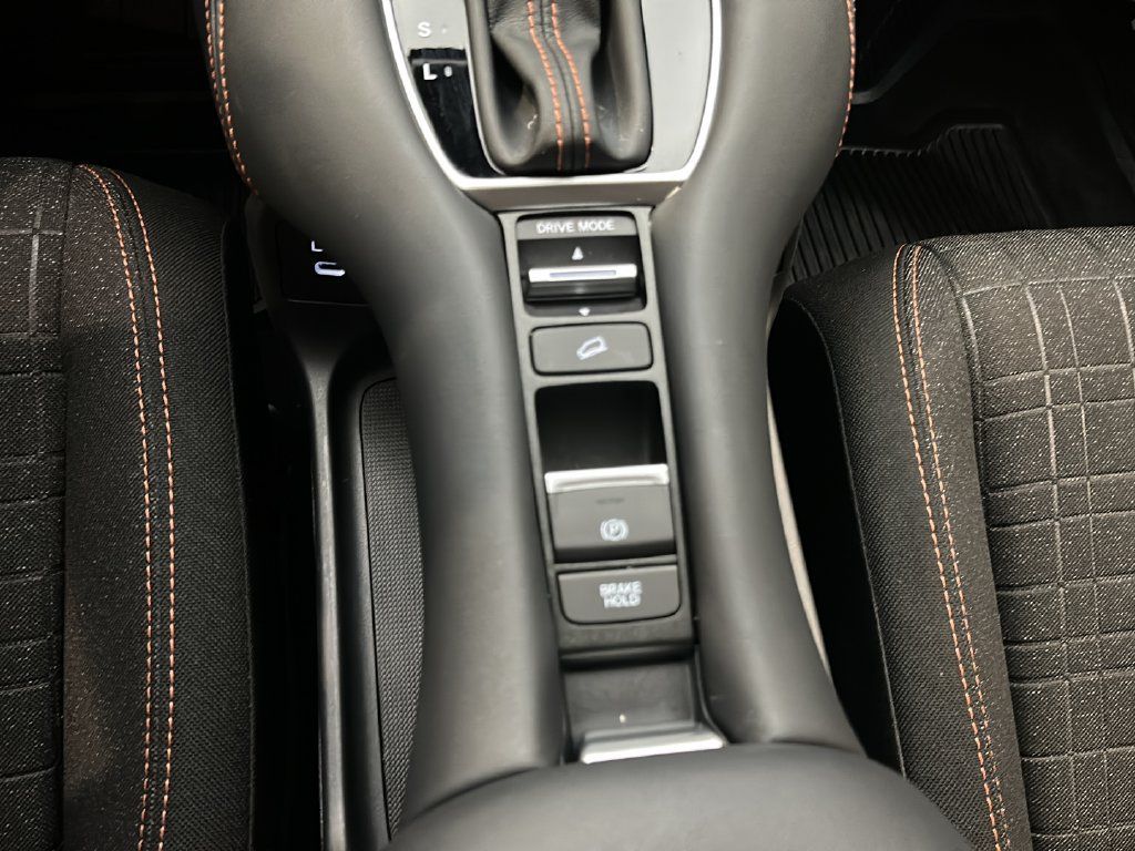 Certified 2024 Honda HR-V Sport image 32